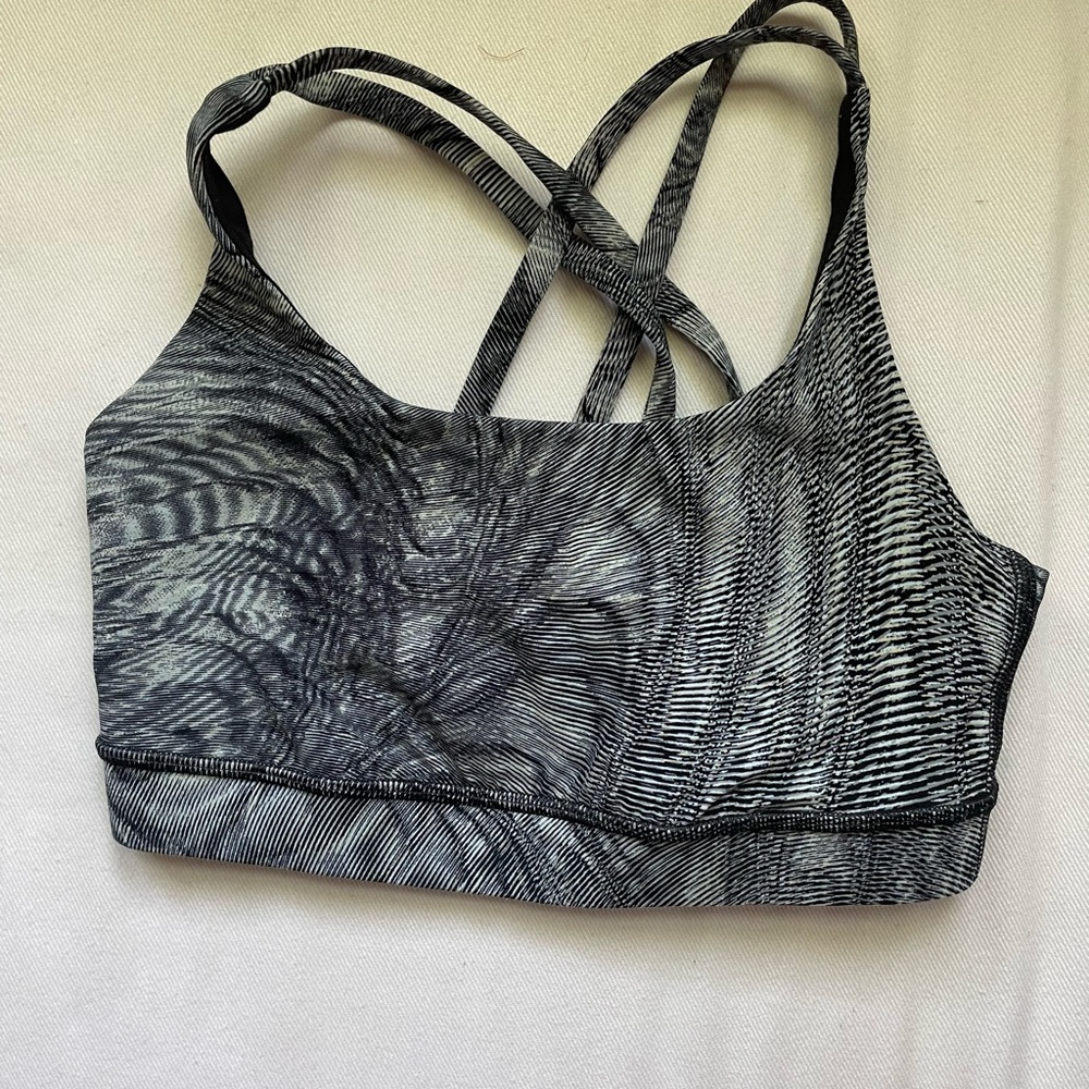 Lululemon SPORTS BRA size 4–